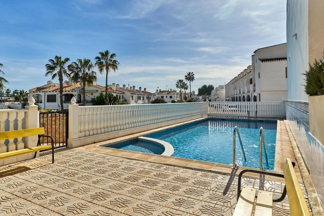 Espanhouse Playa Townhouse In La Zenia Close To The Beach โอริอุเอลา ภายนอก รูปภาพ